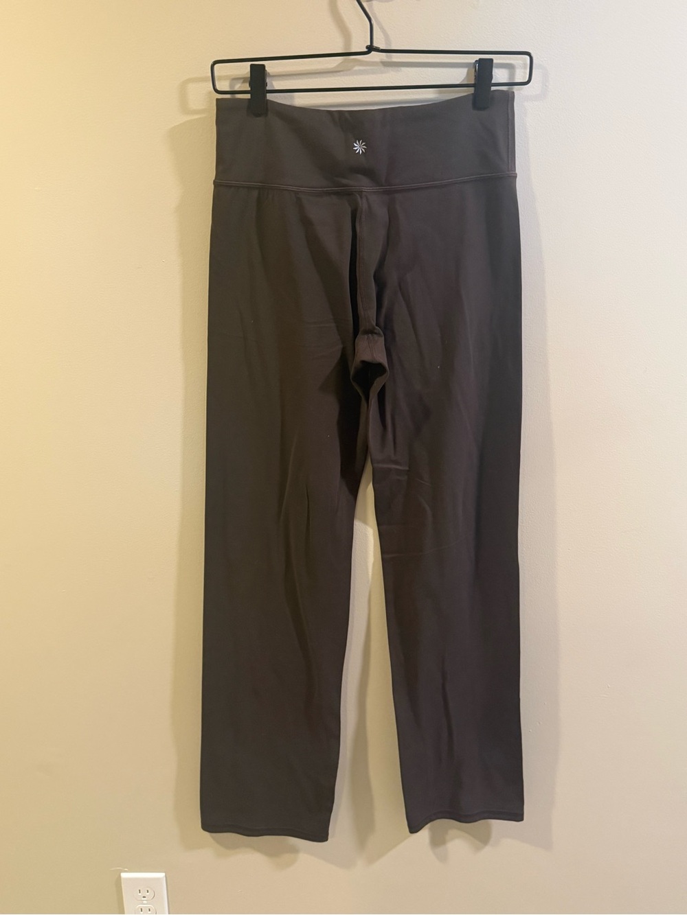 Athleta Olive Brown Elation Straight-Leg Leggings - Picture 2 of 4